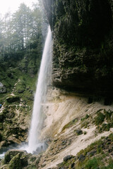 Obraz premium waterfall in the mountains