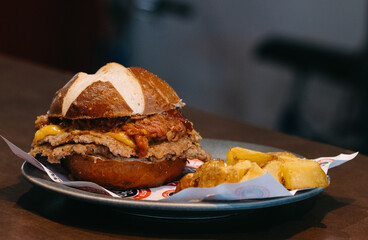 Cheese burger with potatoes