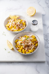 Pasta with crab meat and lemon