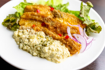 白身魚のフライ