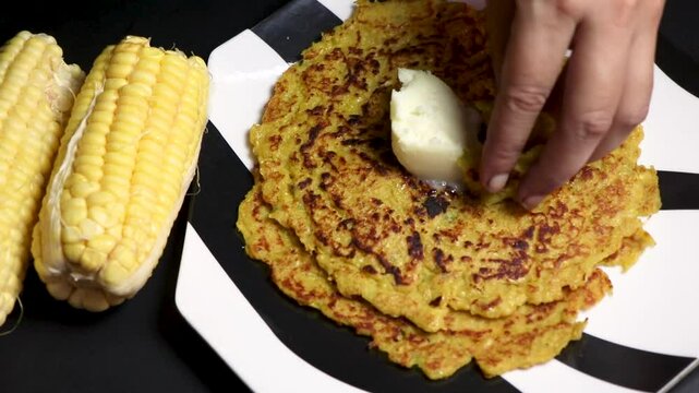 Makki ki roti(Maize bread) is a flat unleavened bread made from corn flour with a fresh white butter.