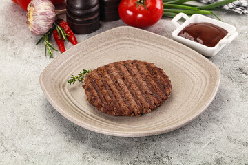 Grilled minced beef burger cutlet