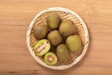 キウイ（紅妃　こうひ）