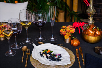 table setting for christmas