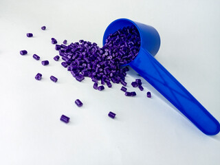 Purple masterbatch granule, purple polypropylene polymer granules, cold cutting type granule...