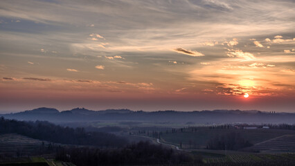 Obraz premium Spring sunset in the vineyards of Collio Friulano