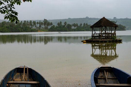 Bini lagune, Abidjan