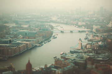 Obraz premium London Bridge and Cityscape with Foggy Skyline