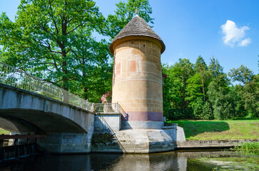 Fototapeta premium he Saw Tower, in Pavlovsky Park