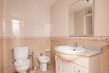 Neutral colors like white, black, gray, and earth tones are common in modern bathrooms