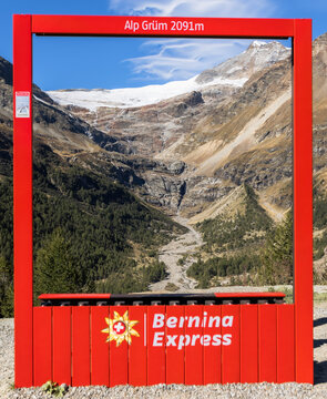 station of Alp Gr&uuml;m, bernina red train, switzerland