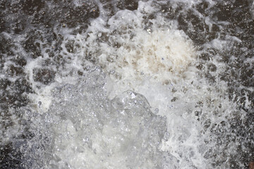 Agua corriendo