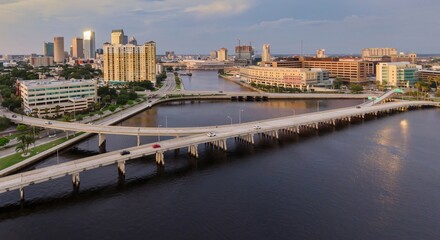 Naklejka premium Bridges crossing the bay and buildings in downtown Tampa, Florida, United States.