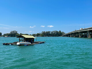 Obraz premium mountain sea sky It was a wonderful vacation. beautiful sea in Thailand. top view beach with cloud and blue sky. Phuket, Thailand
