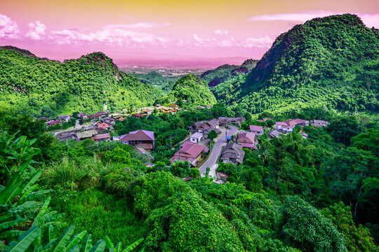 Beautiful scenery of Doi Phamee village and high mountains