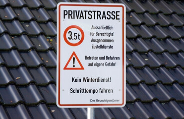 Schild Privatweg 1