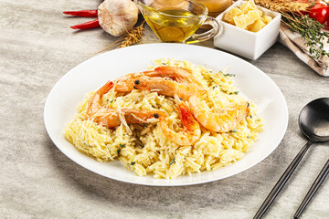 Italian pasta Orzo with prawn