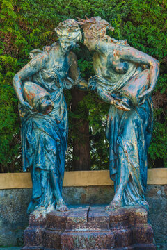 statues of odalisques with jugs