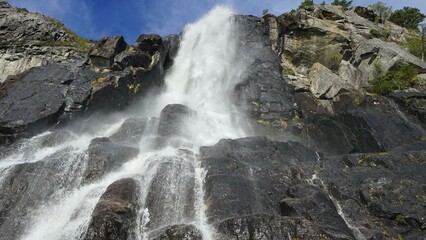 Hengjanefossen im Lysefjord in Norwegen