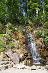 長野県戸隠神社にある滝 さざれ滝