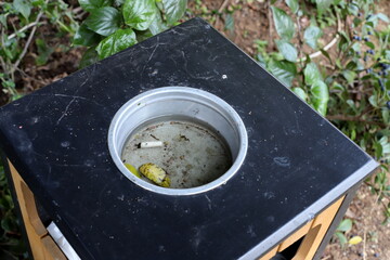Ashtray for cigarettes and ash when smoking.
