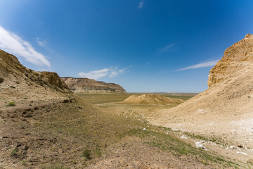カザフスタンのアクタウのシェールカラ・マウンテン