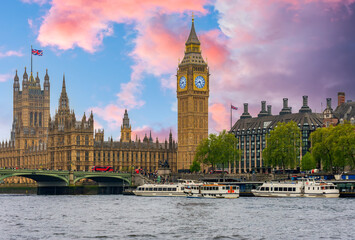 Fototapeta premium Houses of Parliament with Big Ben tower and Westminster bridge at sunset, London, UK