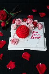 rose Valentine's cake