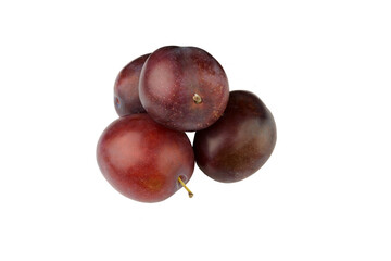 prunes de Lorraine isolées sur fond blanc