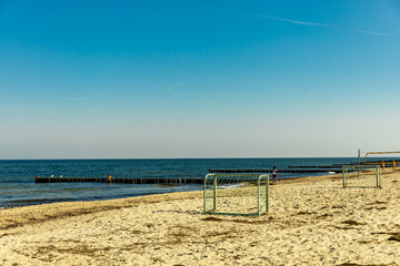 Strandspaziergang am Ostseebad Heiligendamm bei wunderschönen Sonnenschein - Mecklenburg...