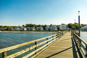 Strandspaziergang am Ostseebad Heiligendamm bei wunderschönen Sonnenschein - Mecklenburg...