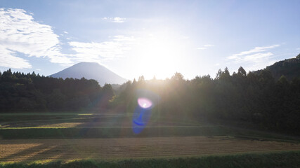 大山と棚田