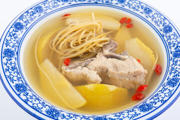 Delicious Chinese soup-Juncus snow pear pork bone soup
