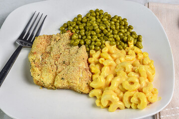 baked haddock  and peas  with mac and cheese