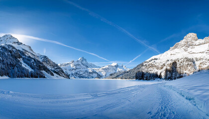 Fototapeta premium Snow-Covered Peaks of the Swiss Alps