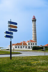 Obraz premium View of lighthouse, typical Portuguese architecture, with nice details and very particular framing, blue sky as background, located in Leça da Palmeira, Porto, Portugal. Matosinhos. Leça Beach