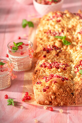 Hot red currant yeast cake made of fruits and sugar.