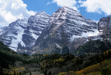 The Maroon Bells with yellow-leaf aspen trees in Aspen, Colorado