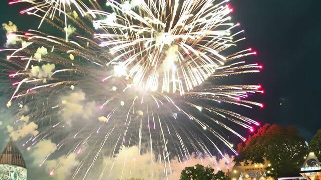 Vibrant Fireworks Display for Celebrations and Festive Events