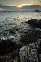 美しい夕暮れの海岸