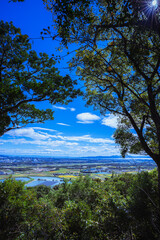 山から見下ろす田舎の景色