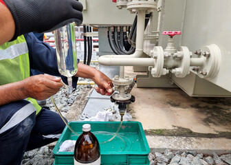 On-Site Transformer oil sampling in the factory for main tank and OLTC of 115kV/22kV power...