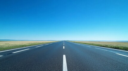 Fototapeta premium Wide Straight Highway Disappearing into the Horizon
