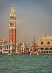 Naklejka premium daytrip to venice