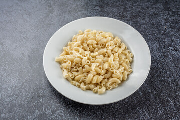 A plate of pasta with a lot of noodles on it