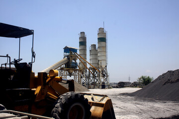 Concrete batching plant silos. Precast concrete manufacturer