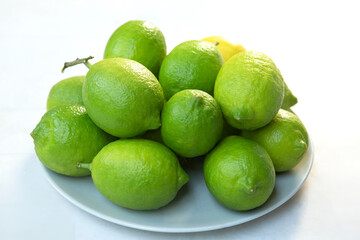 lime on the plate