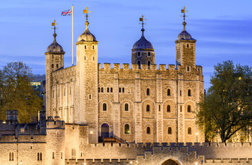Fototapeta premium Tower of London at sunset, UK