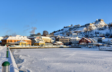 Halden, Winter, Hafen, Hafenbecken, zugefroren, Norwegen, Østfold, Eis, Eisdecke, Schnee,...