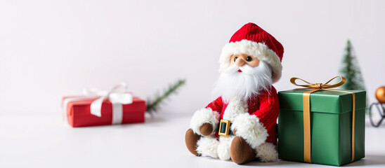 Fototapeta premium Santa Claus with Green Gift Box